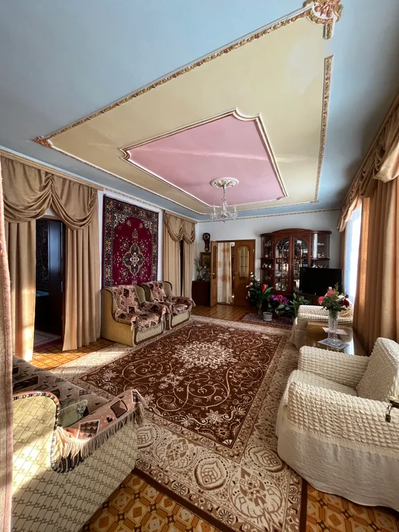 6-комнатный Дом