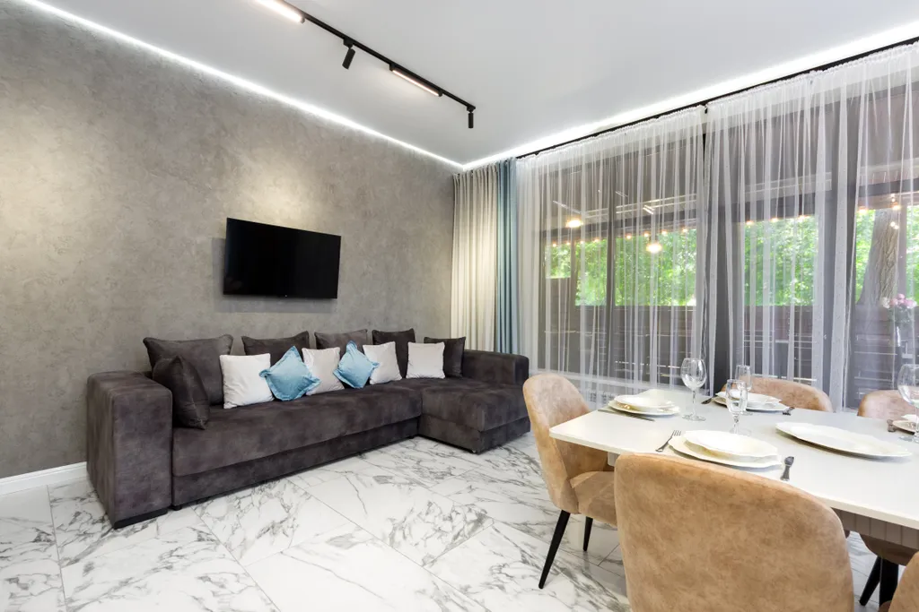 Новый коттедж c 9-ю спальнями бассейном и верандой