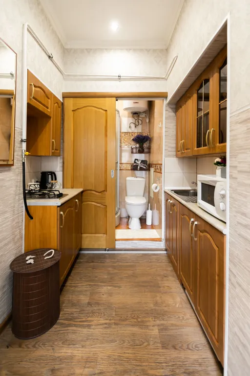 Рядом Невский, торговые центры, метро