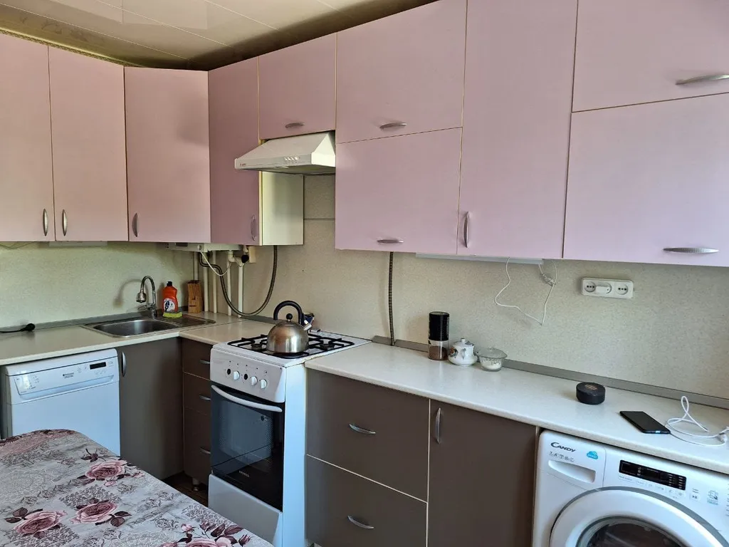 Коттедж Уютный домик в тихом месте для семейного отдыха с детьми — Широчанка