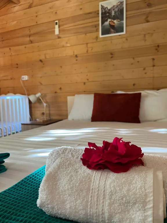 Уютный эко-коттедж под ключ Домик в деревне