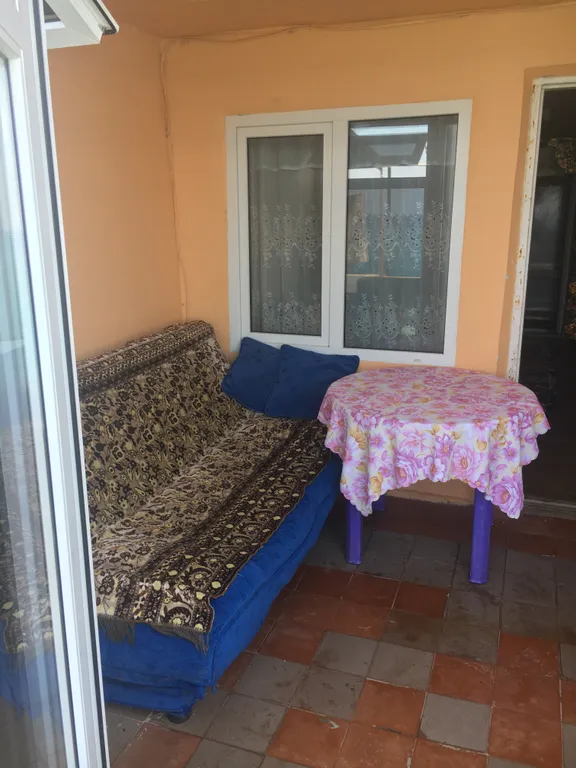 Эллинг на самом берегу моря