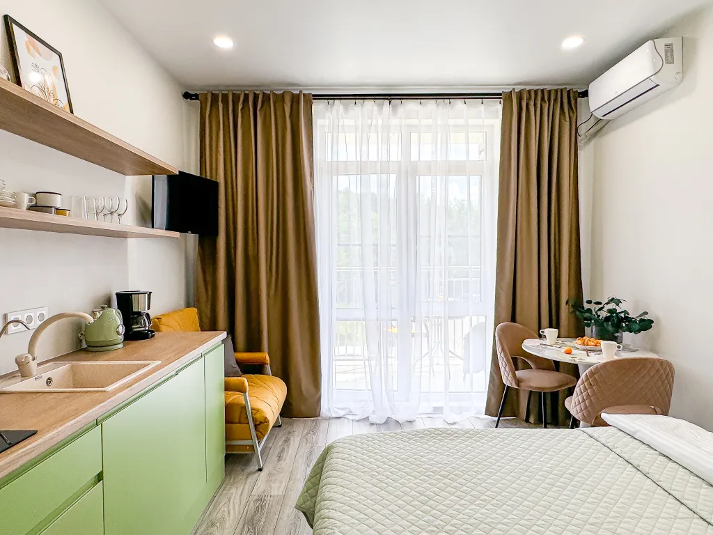 Уютная студия Мята с видом на горы