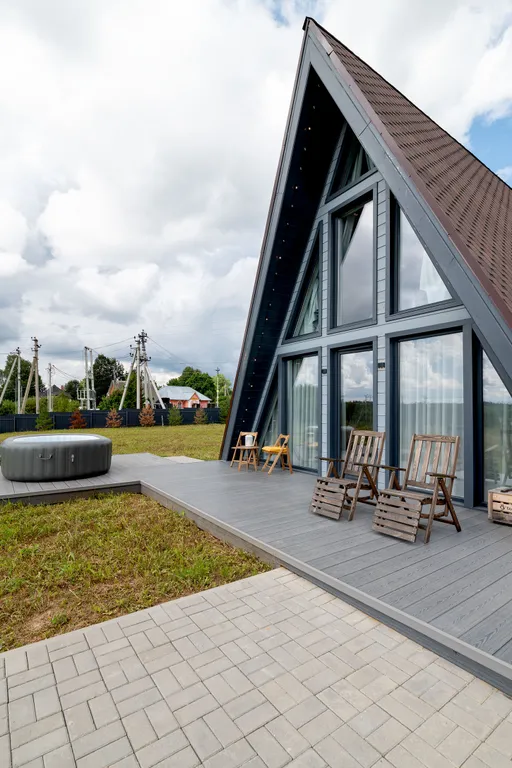 А・Фрейм ВИСТА Логиново
Дом с сауной, видом на лес и реку