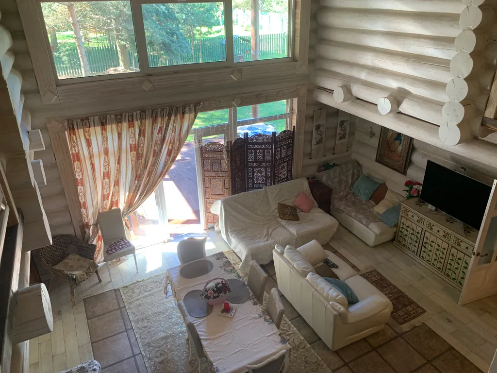 Усадьба Хоромы в соснах