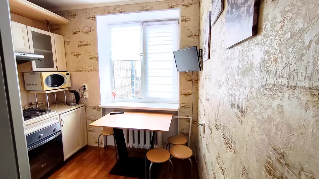 Уютная, светлая квартира возле ТЦ Меганом