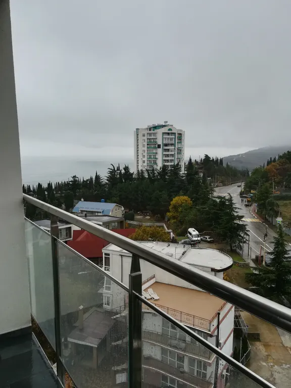 Квартира Квартира Cтудия в жилищном комплексес видом на горы и море — Алушта