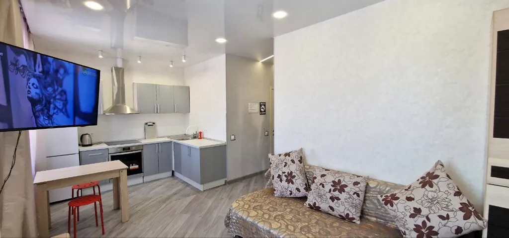 Просторная квартира с отдельной спальней