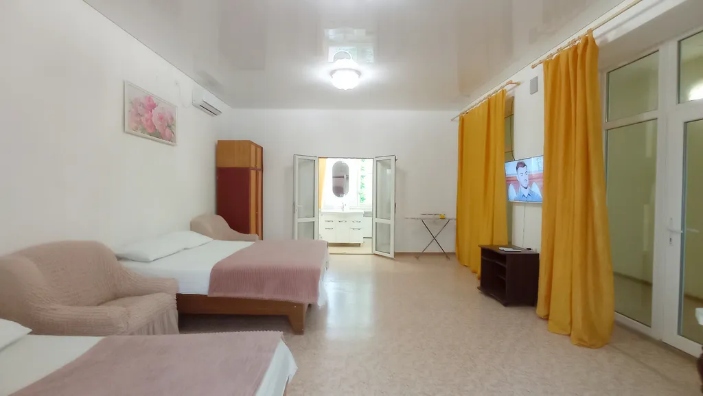 Коттедж с бассейном