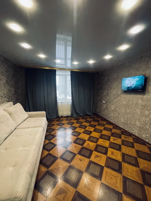 3-комнатная Квартира — аренда посуточно в Братск