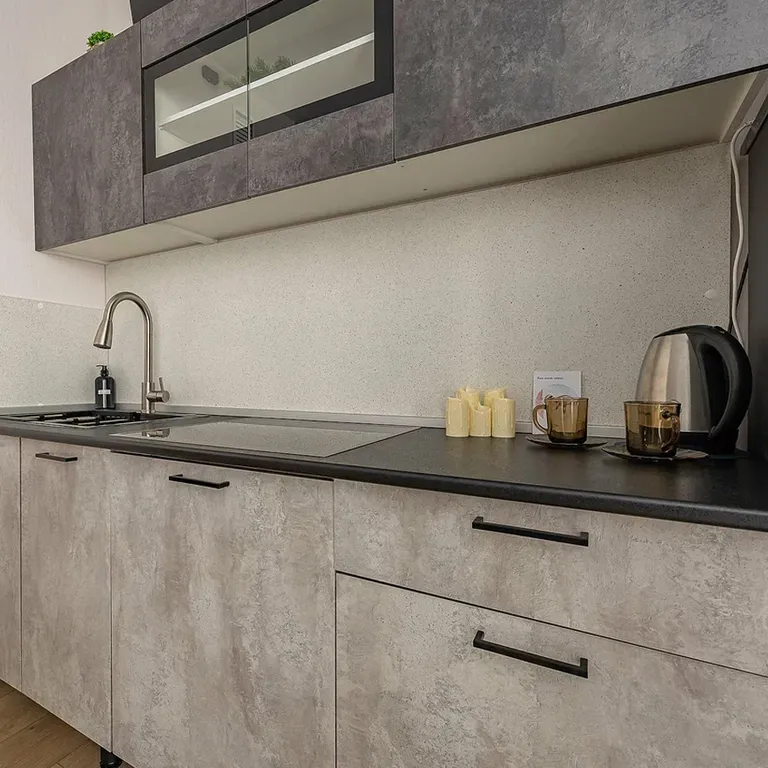 Уютная студия с современным ремонтом рядом с центром