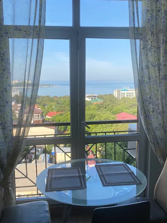 Апартаменты в центре с видом на море