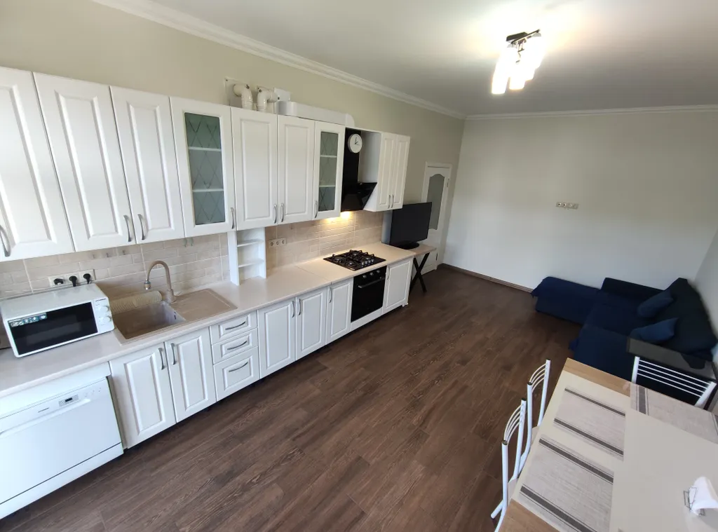 Квартира Квартира-евродвушка в центре с отдельной кухней и с видом на море и горы — Геленджик