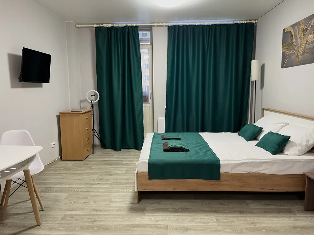 Уютная квартира-студия в микрорайоне Солнечный