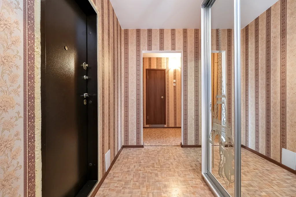 Квартира Уютная квартира для большой семьи рядом с СК Заря и МНТК им. Федорова — Новосибирск