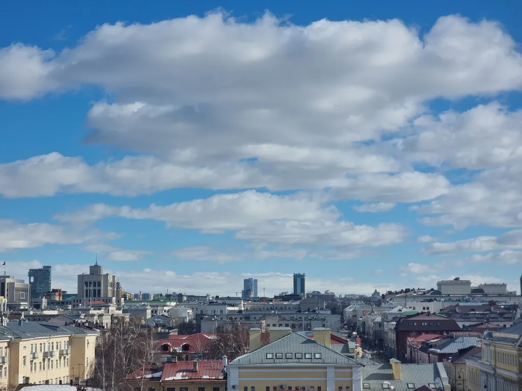 У Казанского Кремля и Набережной