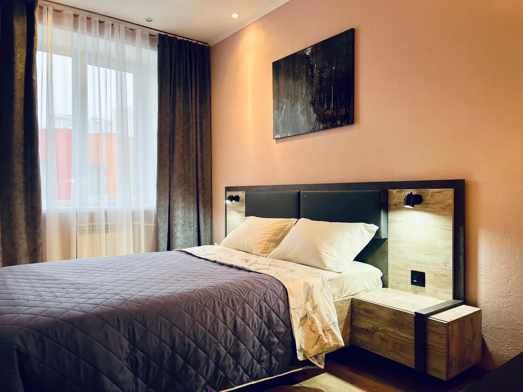 Трешка в центре рядом с ТЦ Галерея