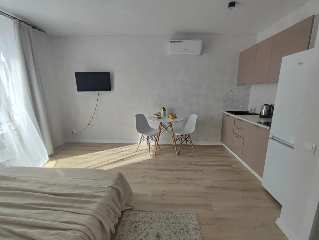 Новая студия в ЖК Гелиос с тренажёрным залом