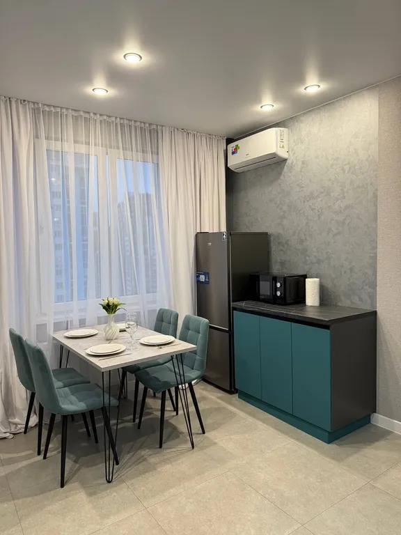 Современная квартира в 5 мин от ТЦ, удобная локация