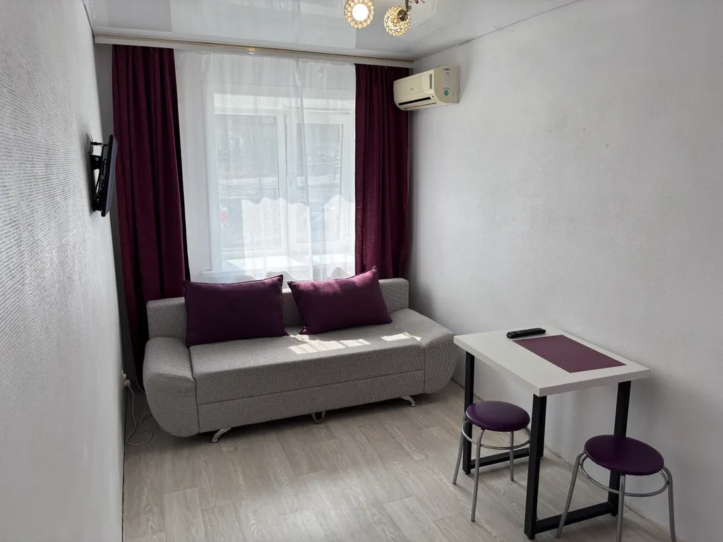 Квартира-студия в центре, на Амурском Бульваре