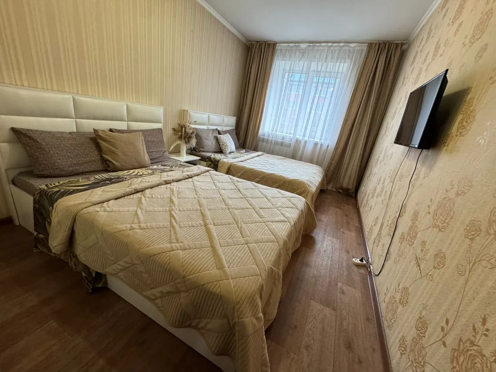 Квартира с тремя раздельными местами рядом с Добрым доктором