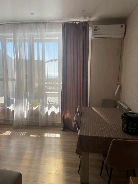 Трехкомнатная квартира у моря с террасой