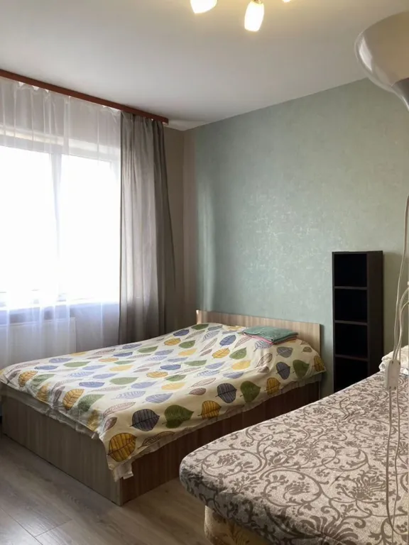 Квартира с 2-мя кроватями, рядом Акрон и Форум