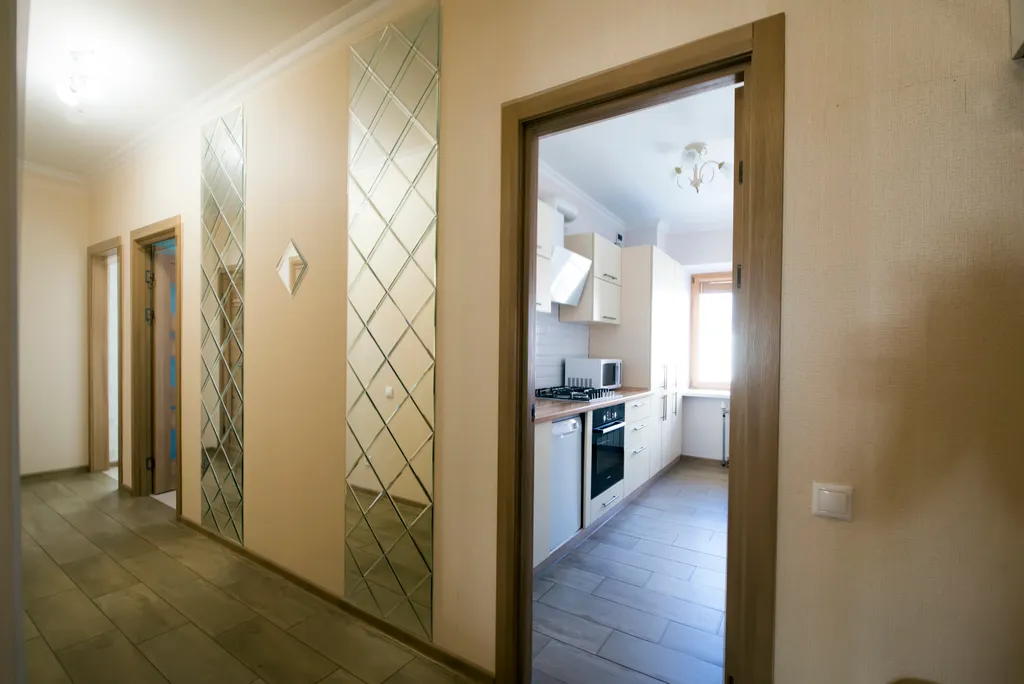 Двухкомнатная квартира с новым ремонтом и видом на реку