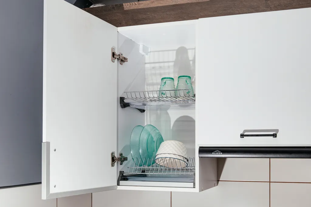 У железнодорожного вокзала