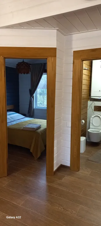 Шале в горах на берегу реки