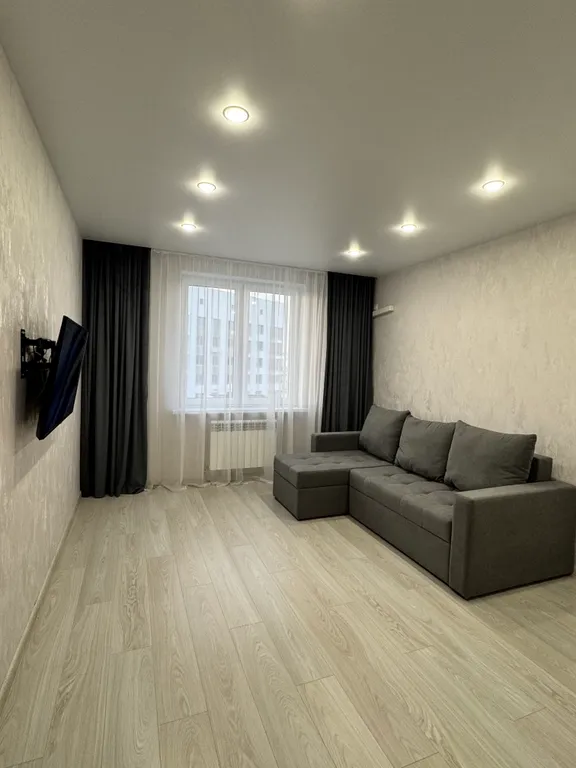 Уютная квартира в новом ЖК — аренда посуточно в Омск