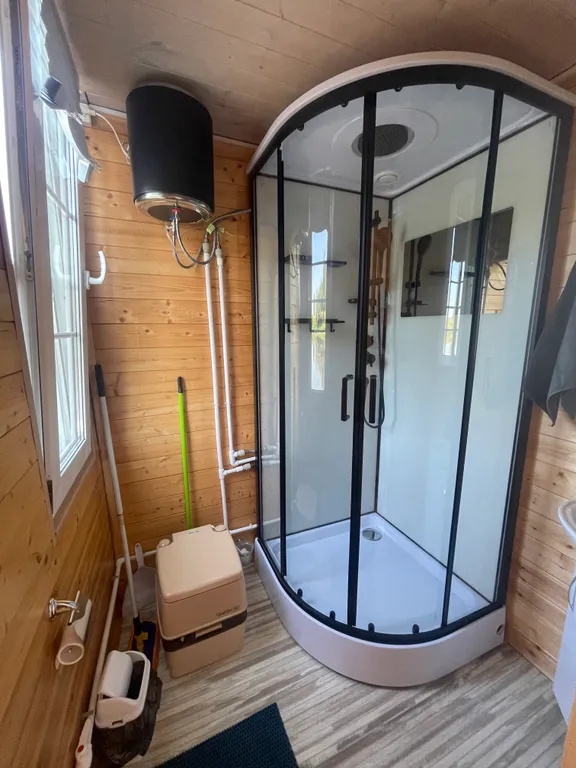 Дом на воде для двоих