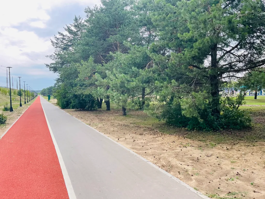 Уютный номер с выходом в сквер Волкова