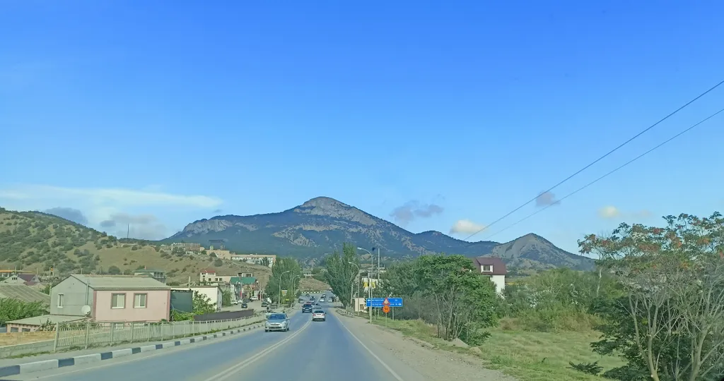 Дом с видом на море и мегагом