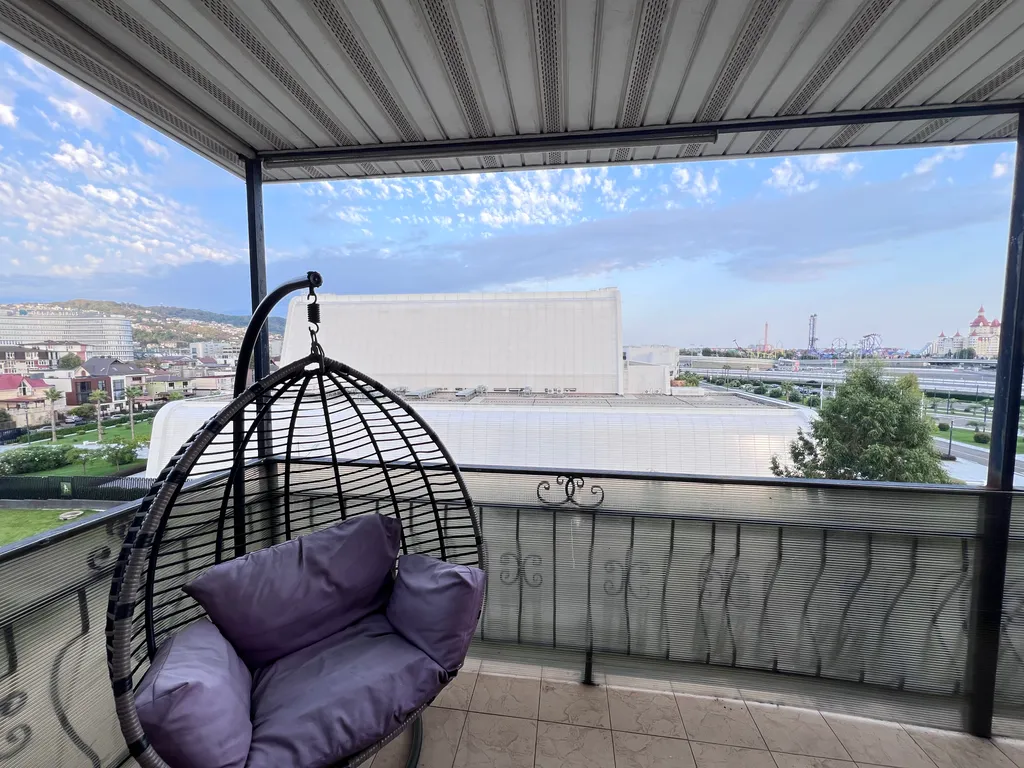 Стильный двухуровневый апартамент