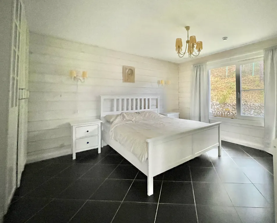 Коттедж Успех с 5 спальнями, сауной и камином