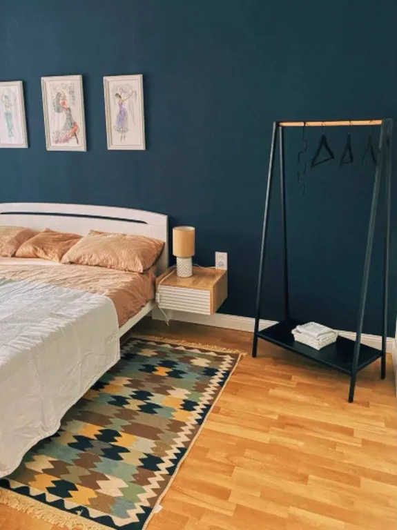 Дизайнерская 3-комнатная квартира у Самолета