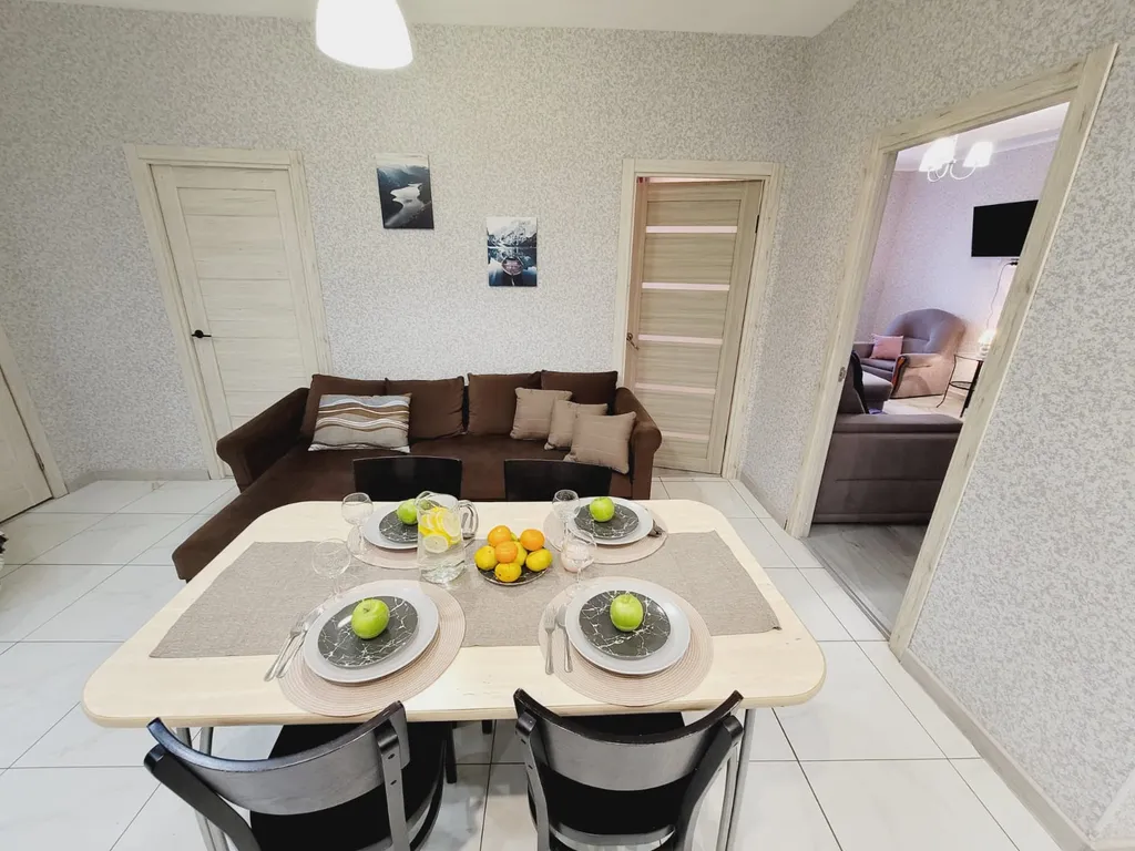 Уютная трёшка для большой компании рядом с центром