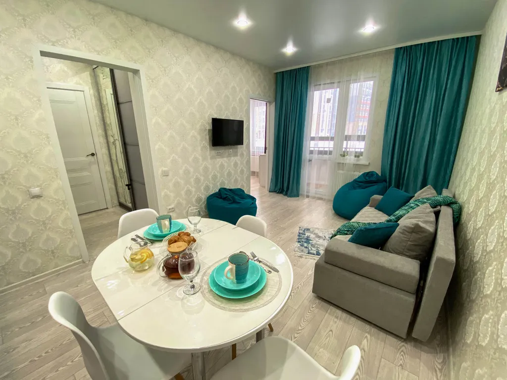 Светлая квартира у аквапарка Улёт