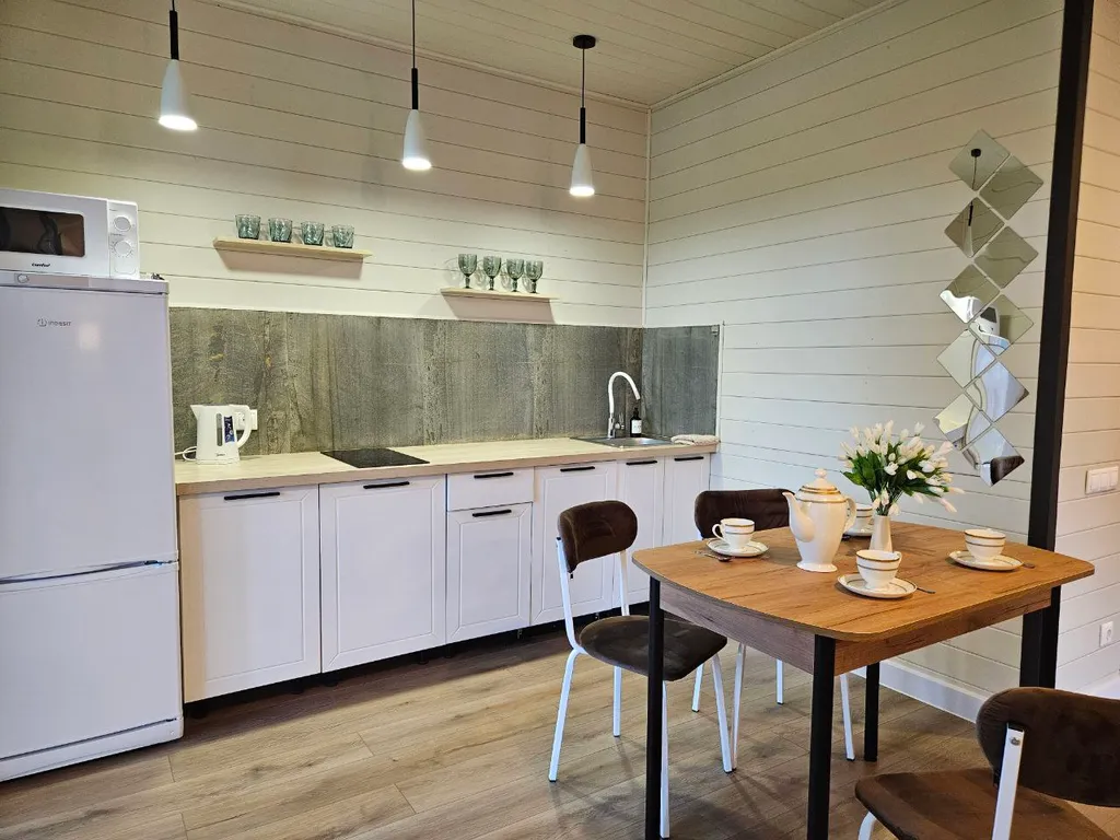 Уютный домик с большой террасой