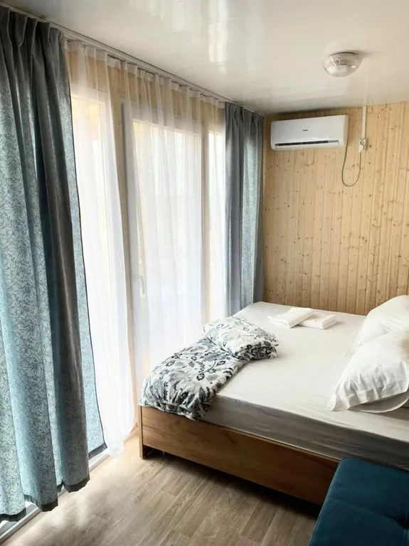 Квартира Домик у моря. Без кухни. — аренда посуточно в Мирный