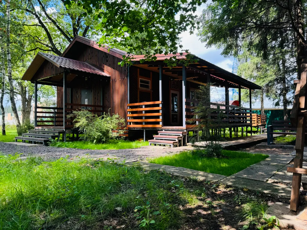 Домик у леса