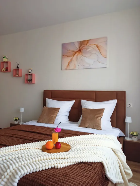 Уютная 1-к квартира в жк российский