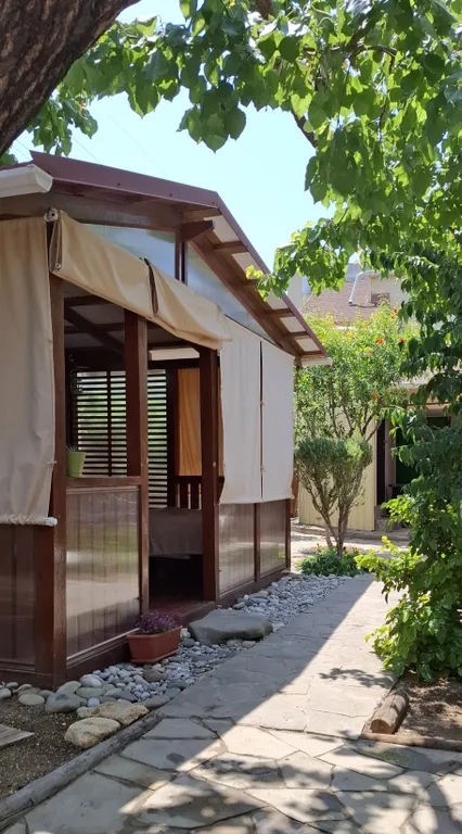 Коттедж Уютный домик с беседкой в центре — Севастополь