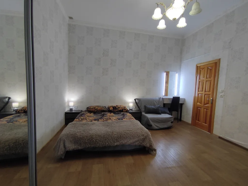 Однокомнатная квартира в центре курортной жизни Евпатории