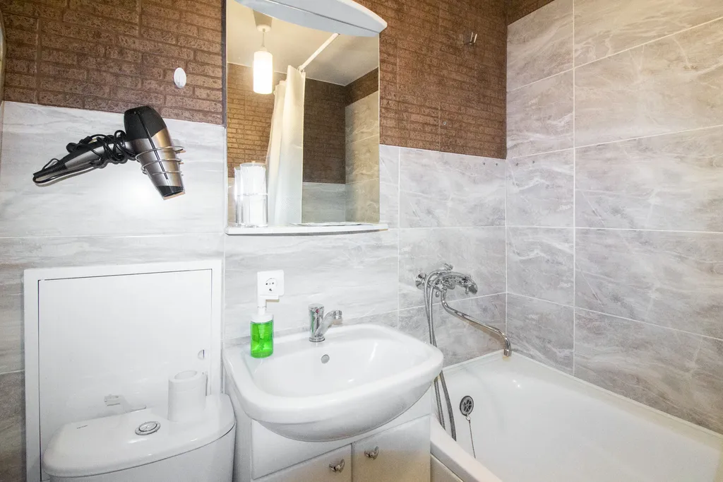 Двухкомнатная квартира евроформата в центре с видом на Тагильский пруд