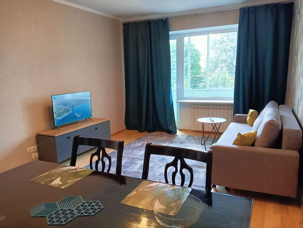 Уютная 2-комнатная квартира в cамом центре заселение 24/7 парковка — аренда посуточно в Минск