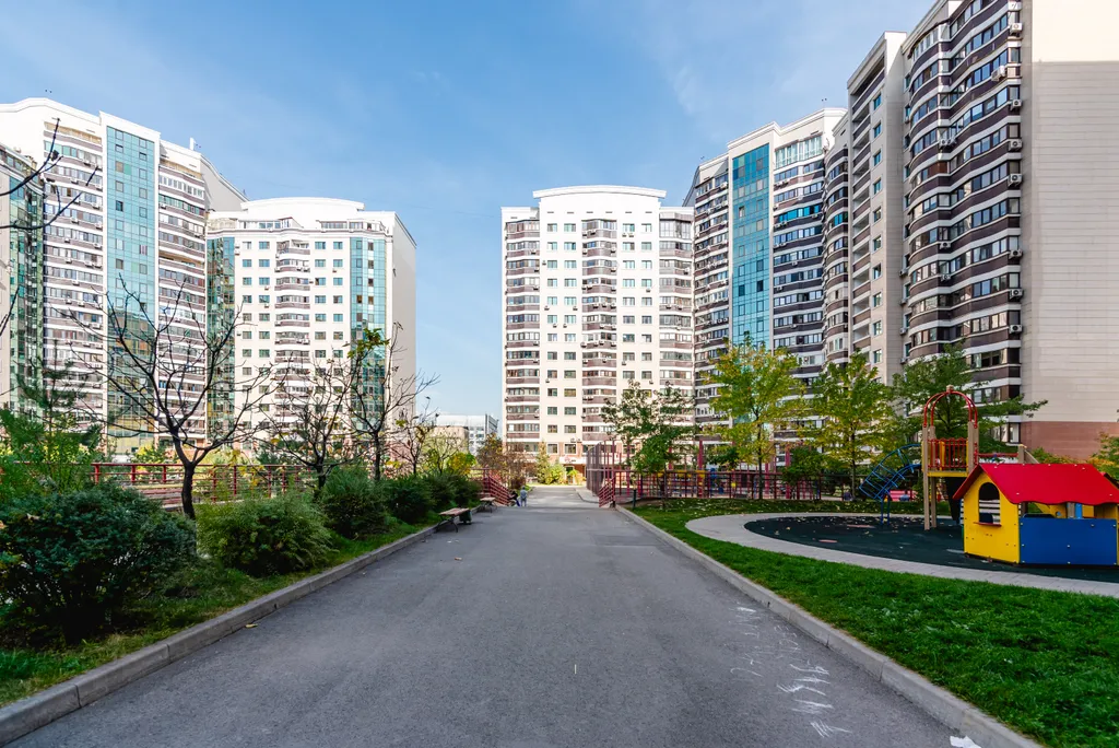 Апартаменты Aray в центре города и с видом на горы