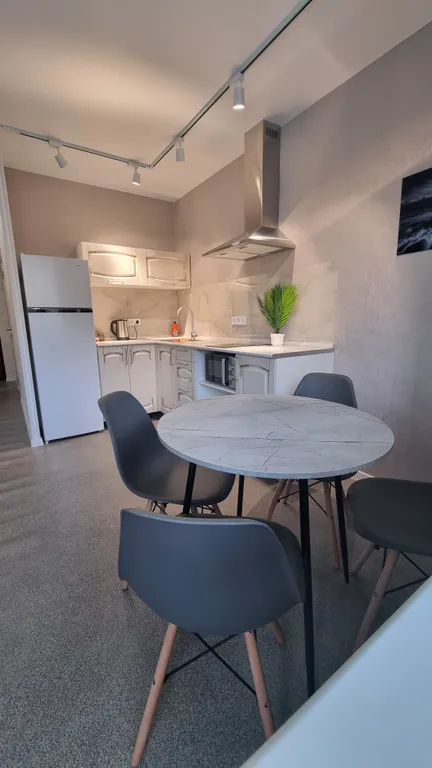 Современная студия в центре (МЖК) с кондиционером и wi-fi