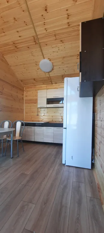 Коттедж Дом со своим отдельным двором — Кучугуры